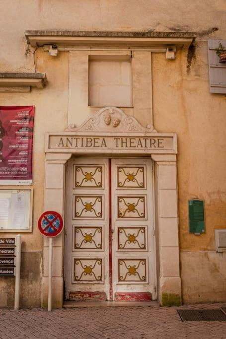 Au Coeur Du Viel Antibes - Cosy Appartement Dış mekan fotoğraf